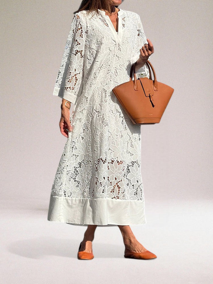 EP | Robe longue raffinée aux finitions ajourées dans un style sophistiqué