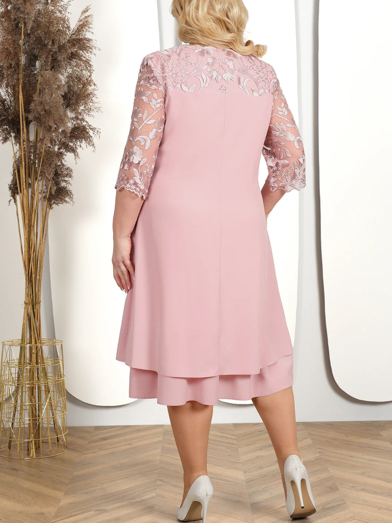 EP | Robe de banquet avec des éléments stylés en grande taille pour un look raffiné et élégant