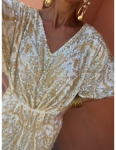 EP | Robe longue moderne et élégante à manches larges pour un look raffiné