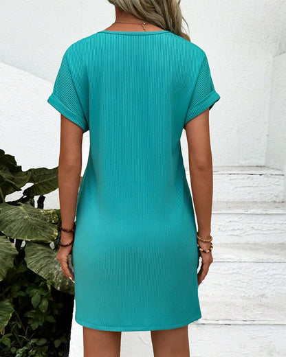 EP | Robe col V Couleur solide Trois boutons Manches courtes